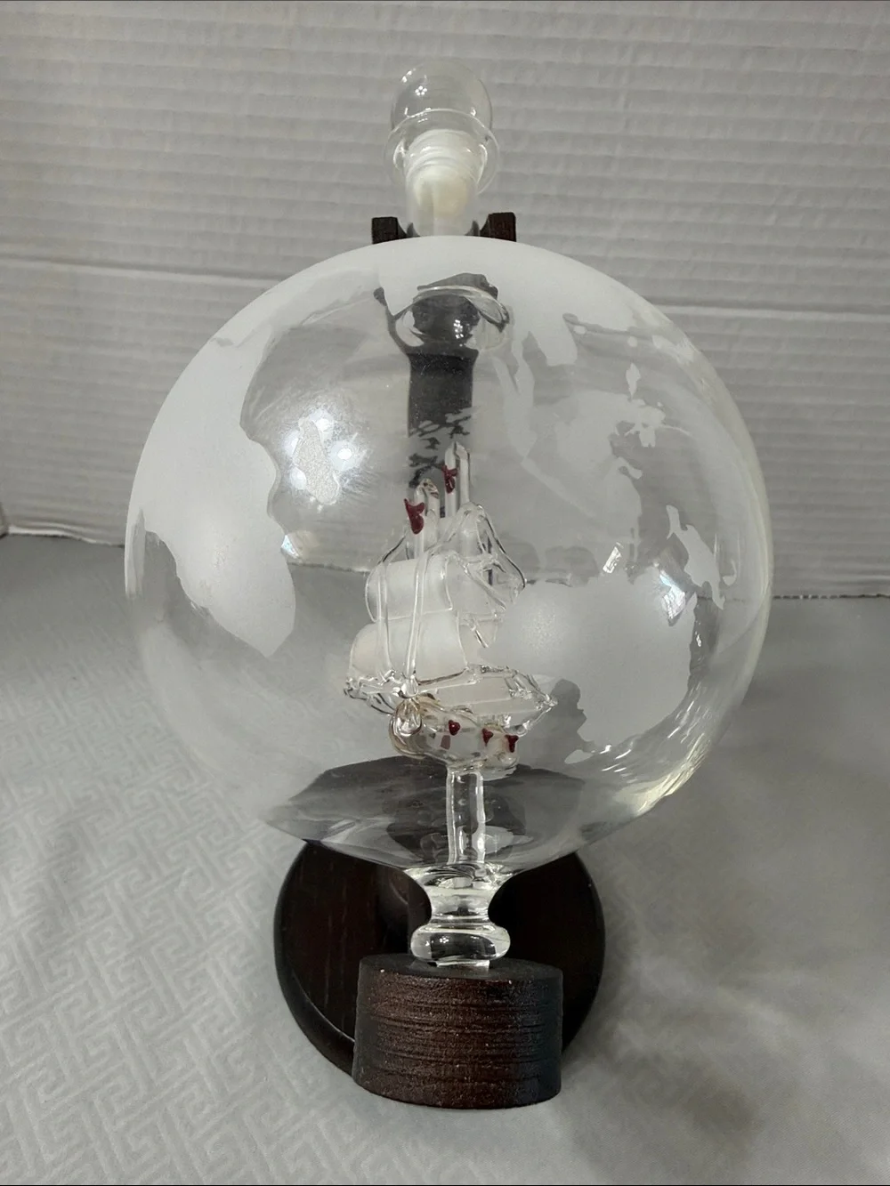 BarMe Etched Class World Globe Liquor Decanter Wood Stand & Glass Ship Inside